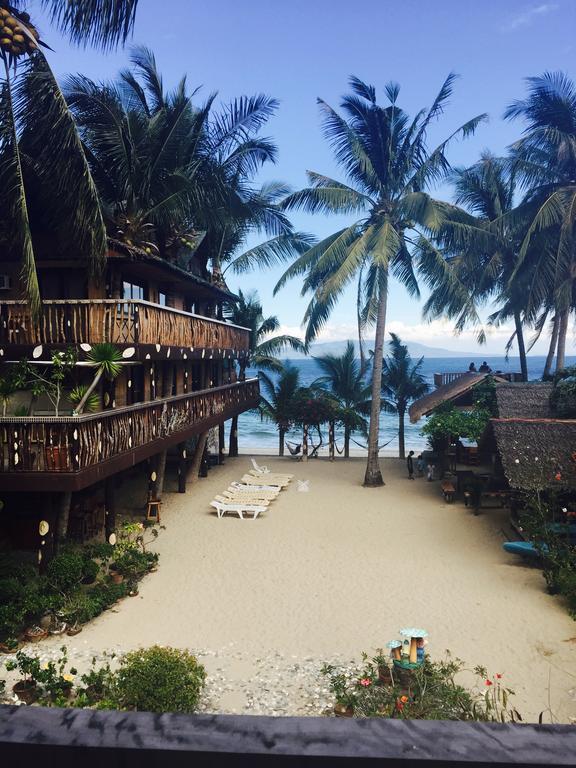 Bamboo House Beach Lodge & Restaurant Пуерто Галера Екстериор снимка